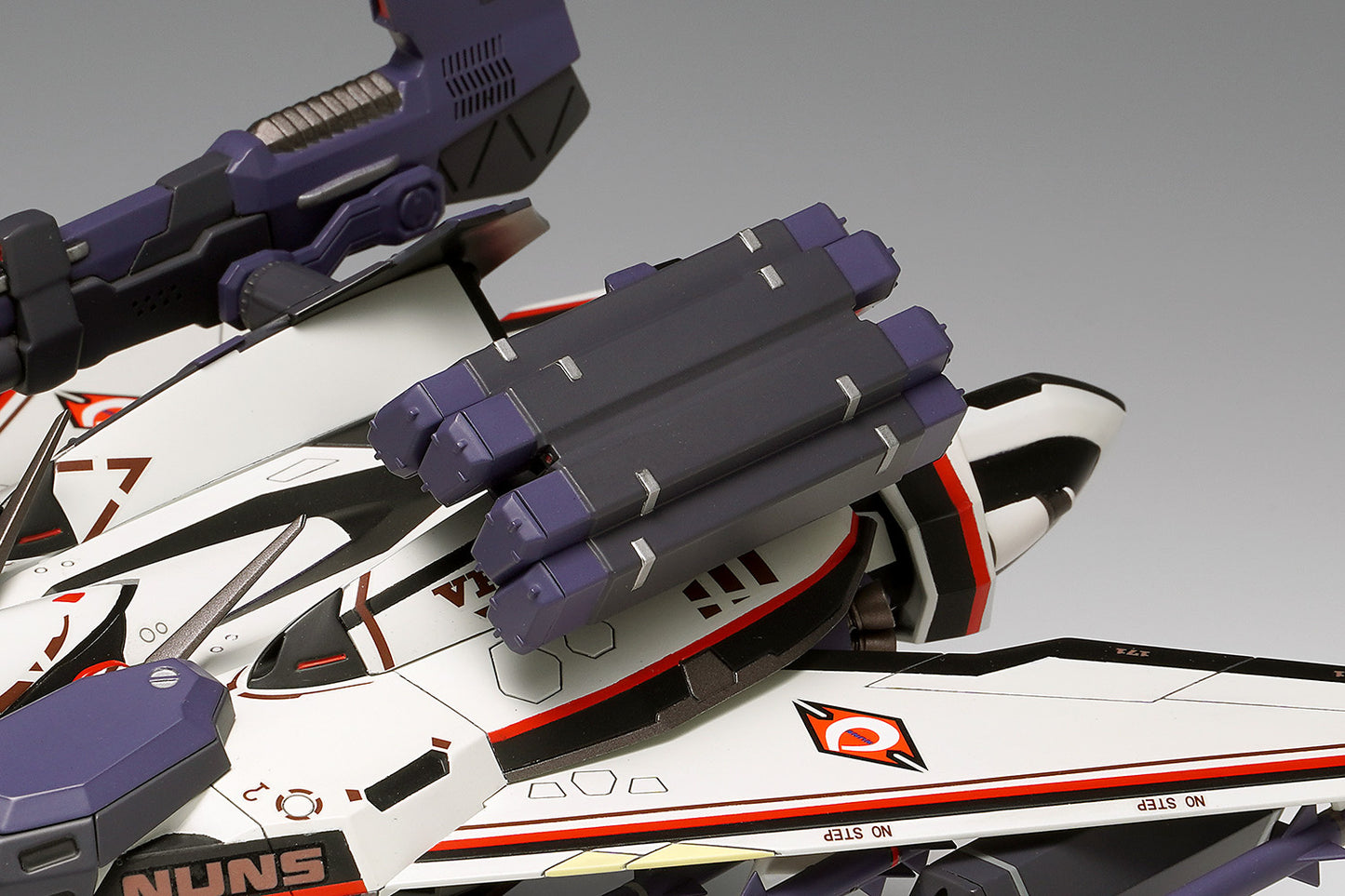 1/72 VF-171EX Armored Nightmare Plus (Alto's)