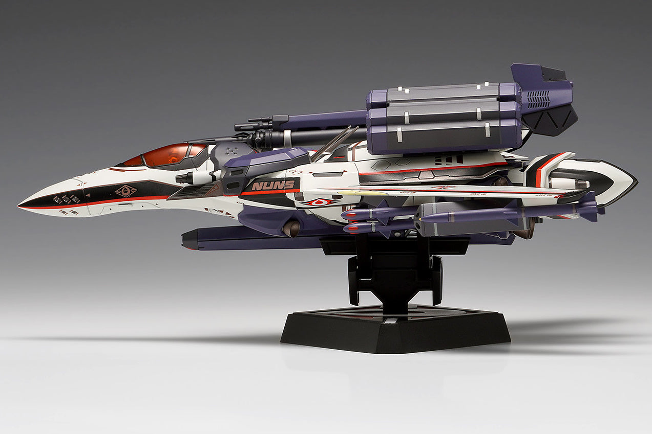 1/72 VF-171EX Armored Nightmare Plus (Alto's)