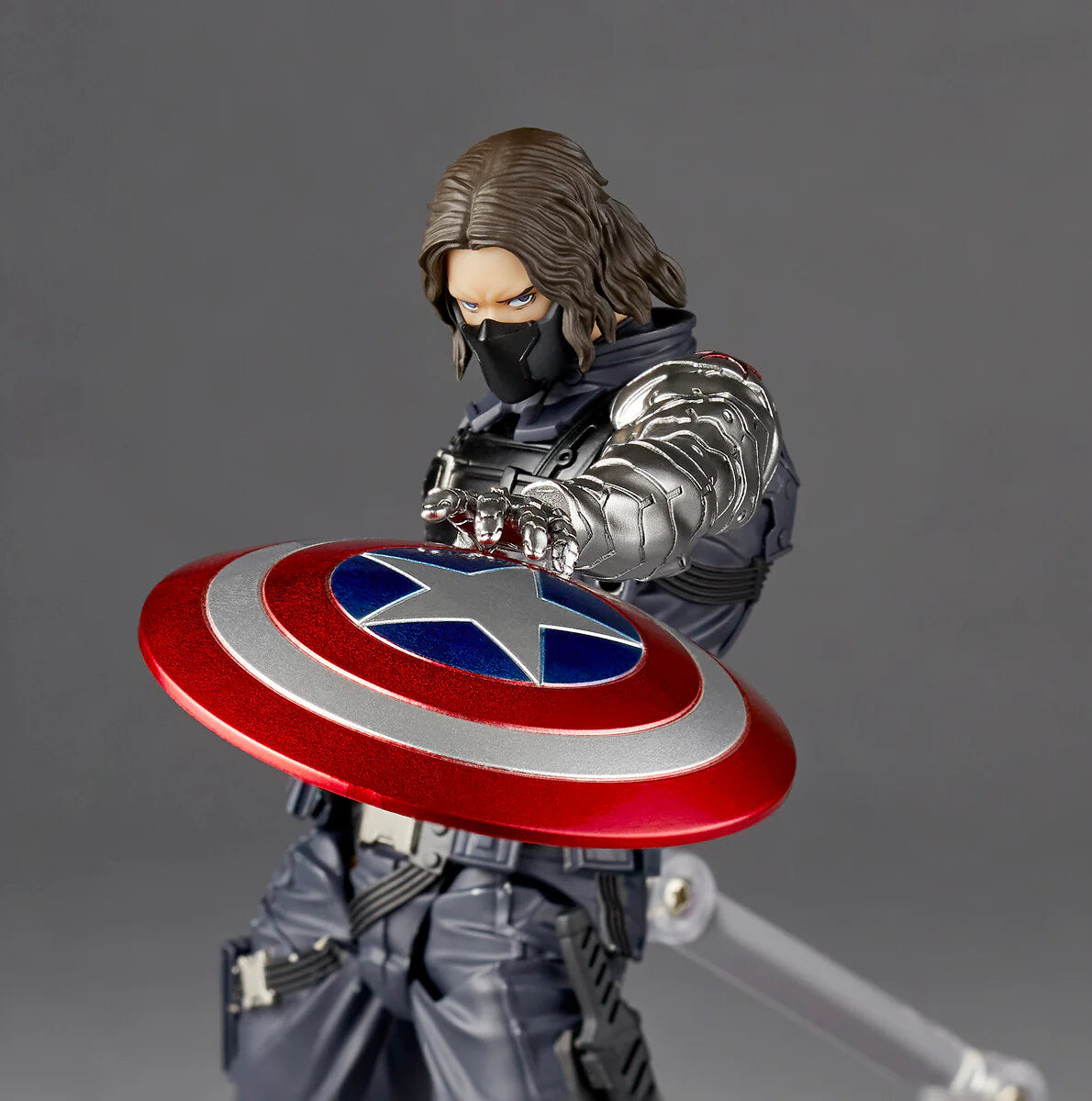 Amazing Yamaguchi / Revoltech: Captain America - Winter Soldier (Bucky Barnes) - Limited + Captain America's Shield