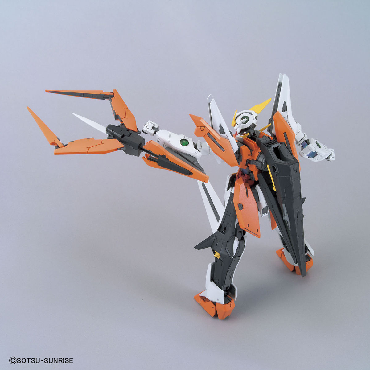 MG 1/100 Gundam Kyrios