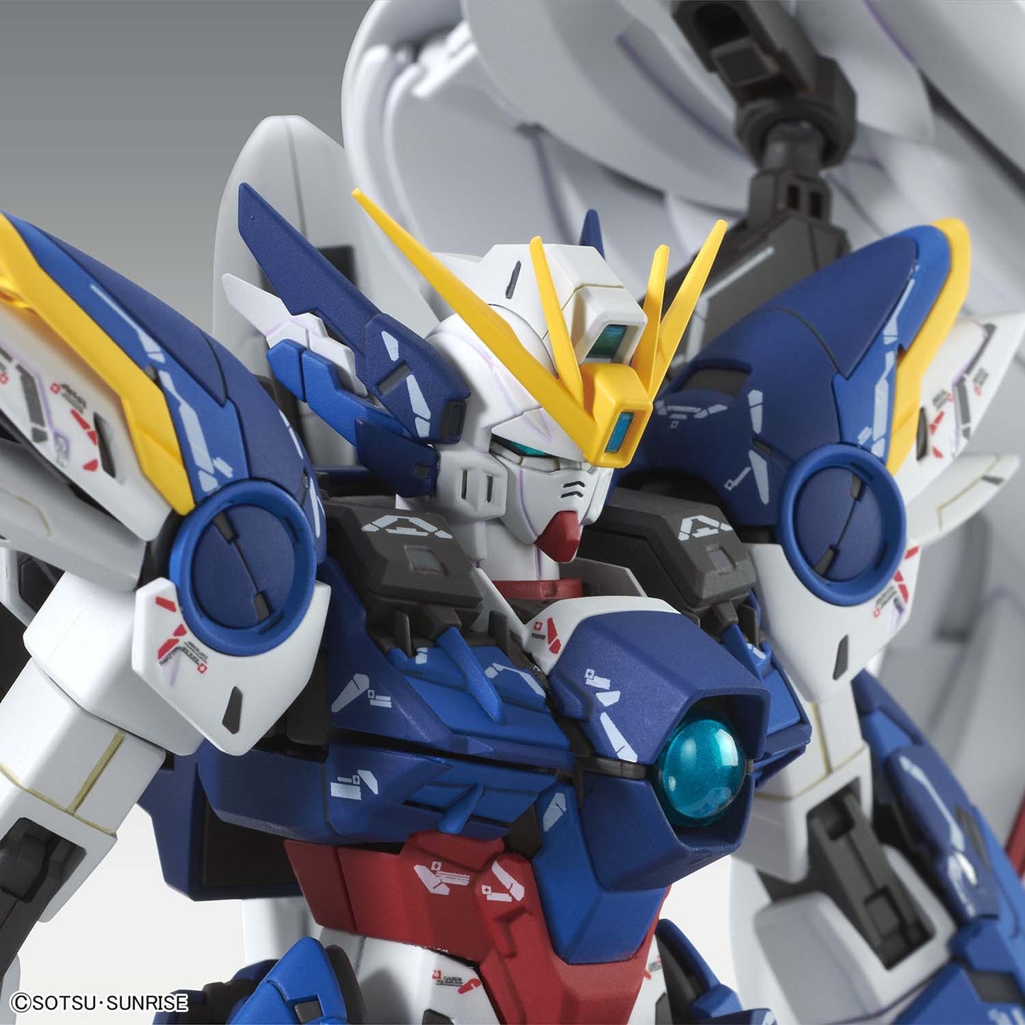 MG 1/100 Wing Gundam Zero EW Ver. Ka