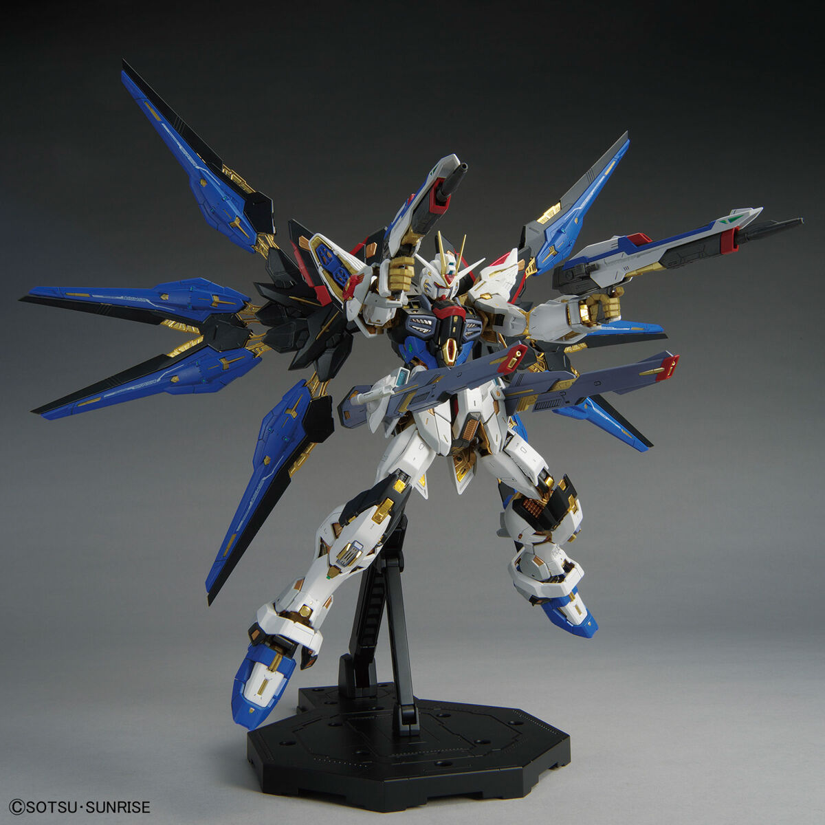 MGEX 1/100 Strike Freedom (Gundam Seed Destiny)