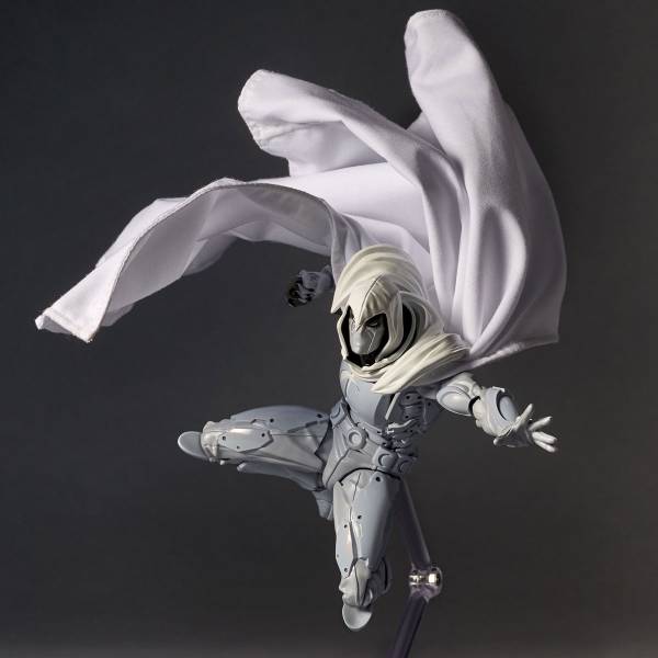 Amazing Yamaguchi / Revoltech:  Moon Knight
